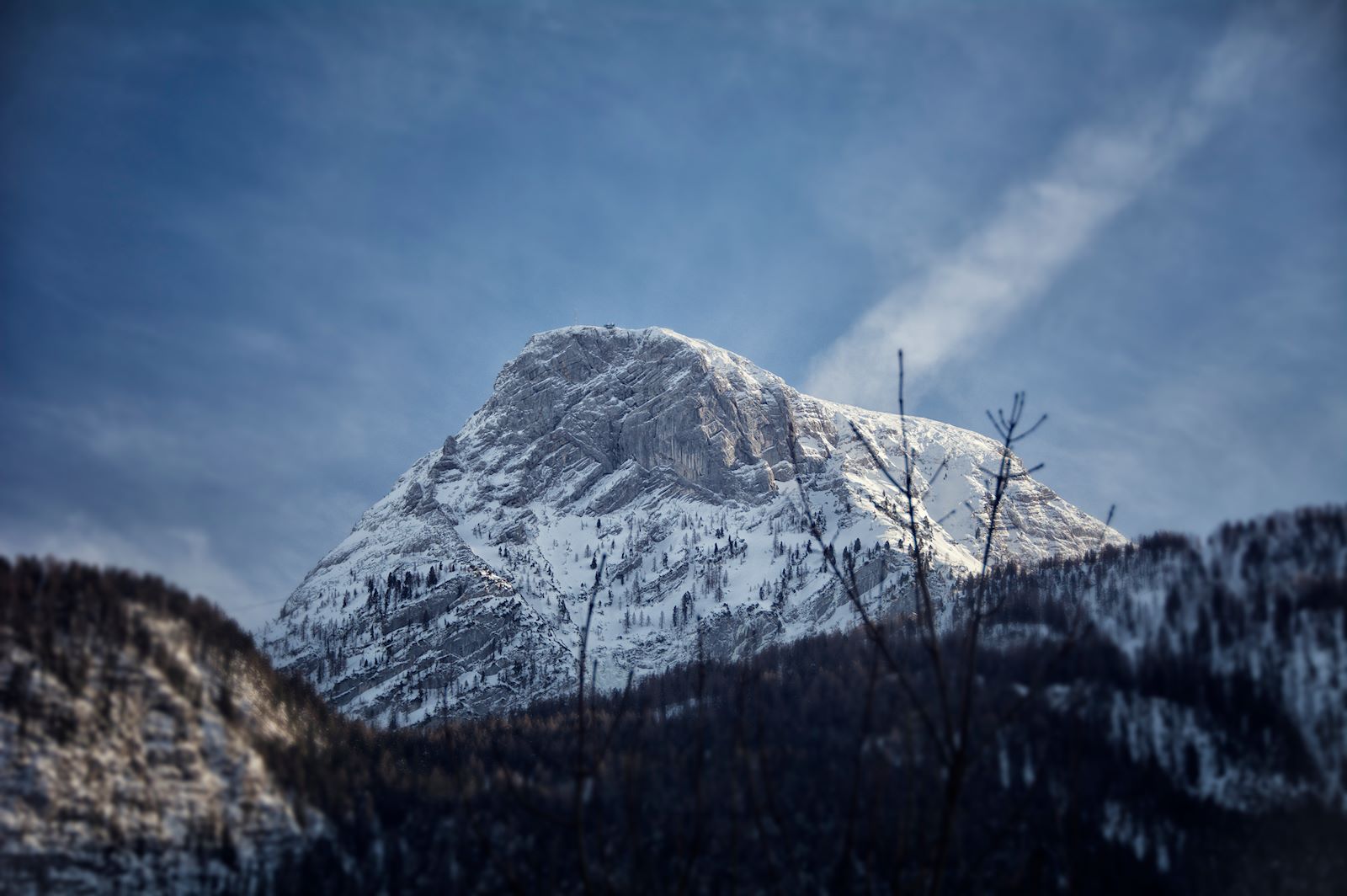 Der Krippenstein vom Hallstättersee aus